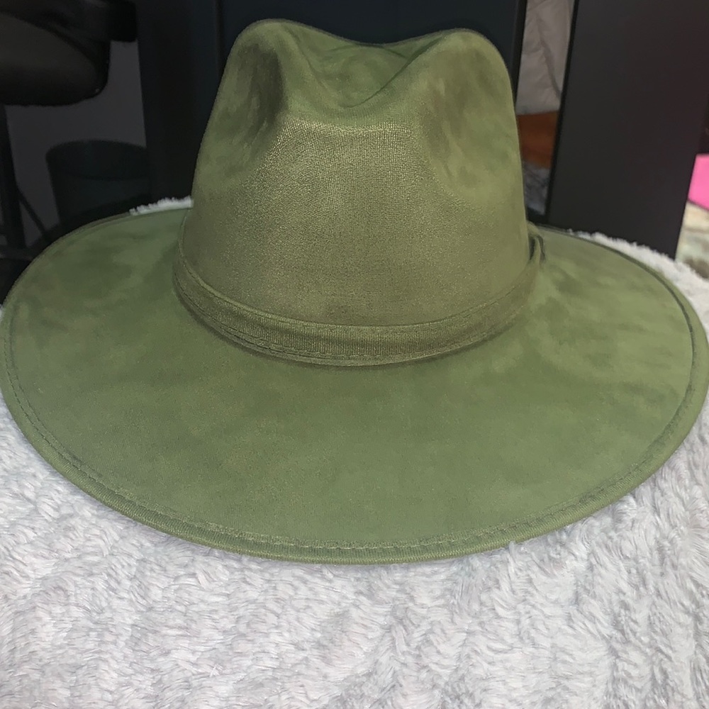 Rockem boots Charlie style hat for women. Perfect condition worn once.